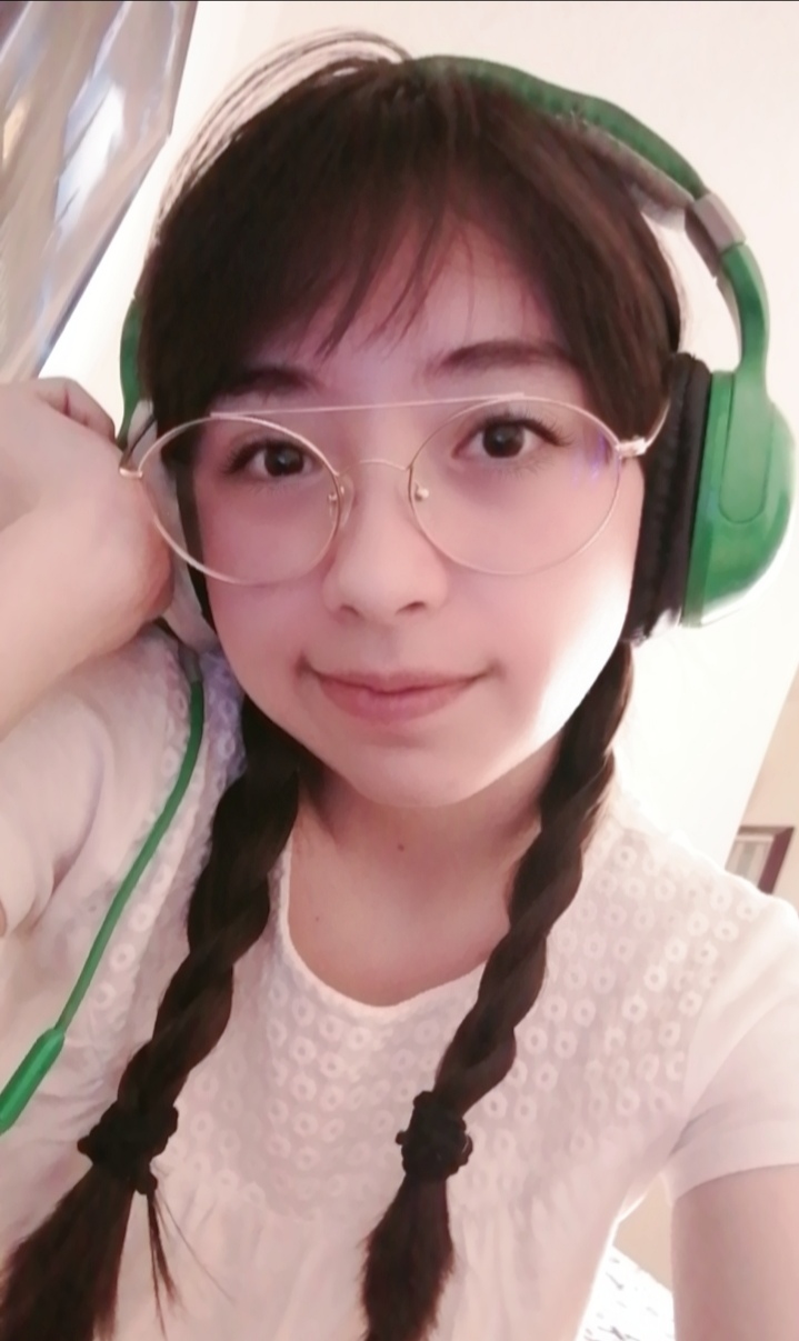 Retrato de Miku Ocampo, diseñadora gráfica